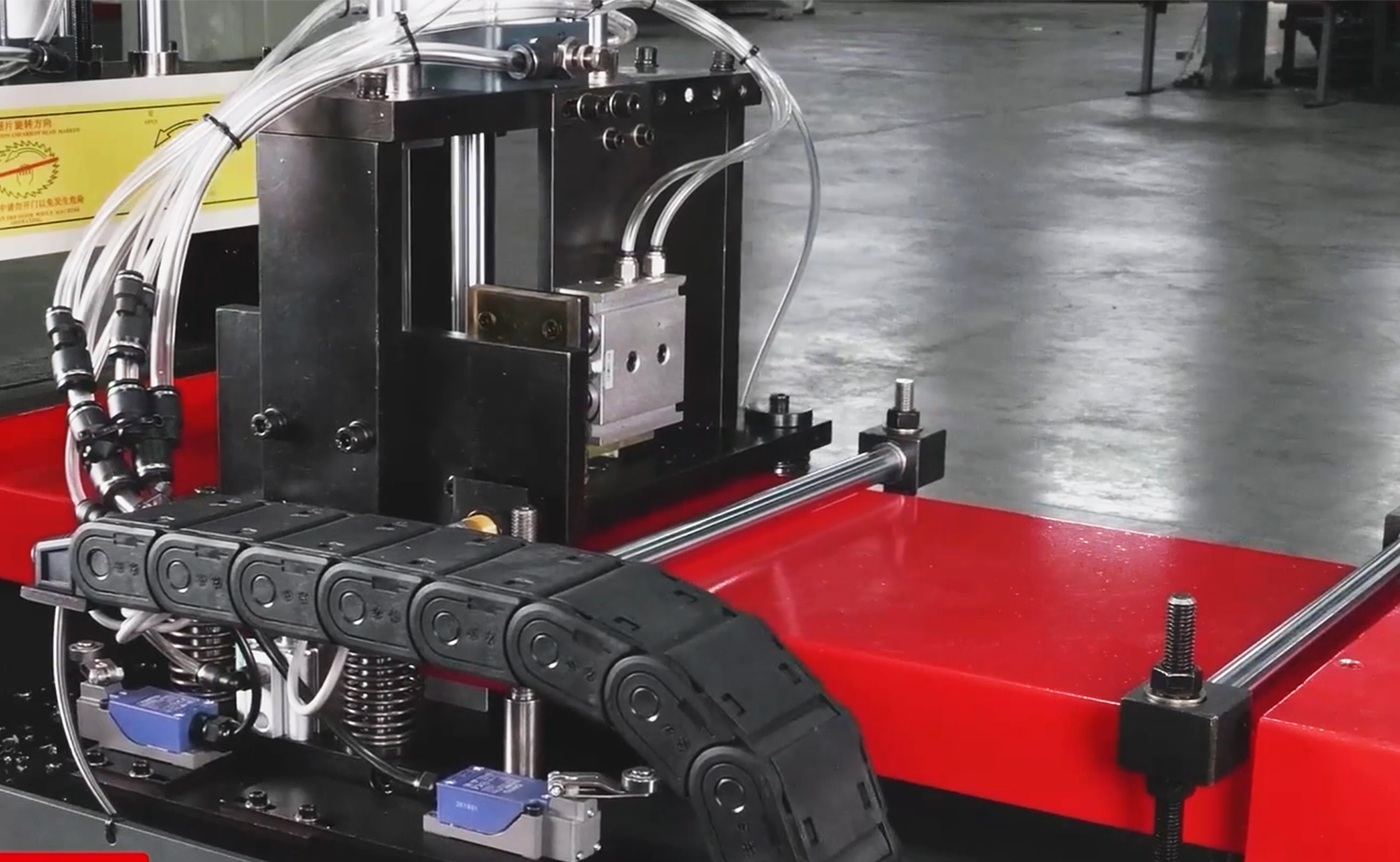 ماكينة قطع الألومنيوم والنحاس الأوتوماتيكية بالكامل من سلسلة CNC455 ماكينة قطع الألومنيوم والنحاس الأوتوماتيكية بالكامل من سلسلة CNC455