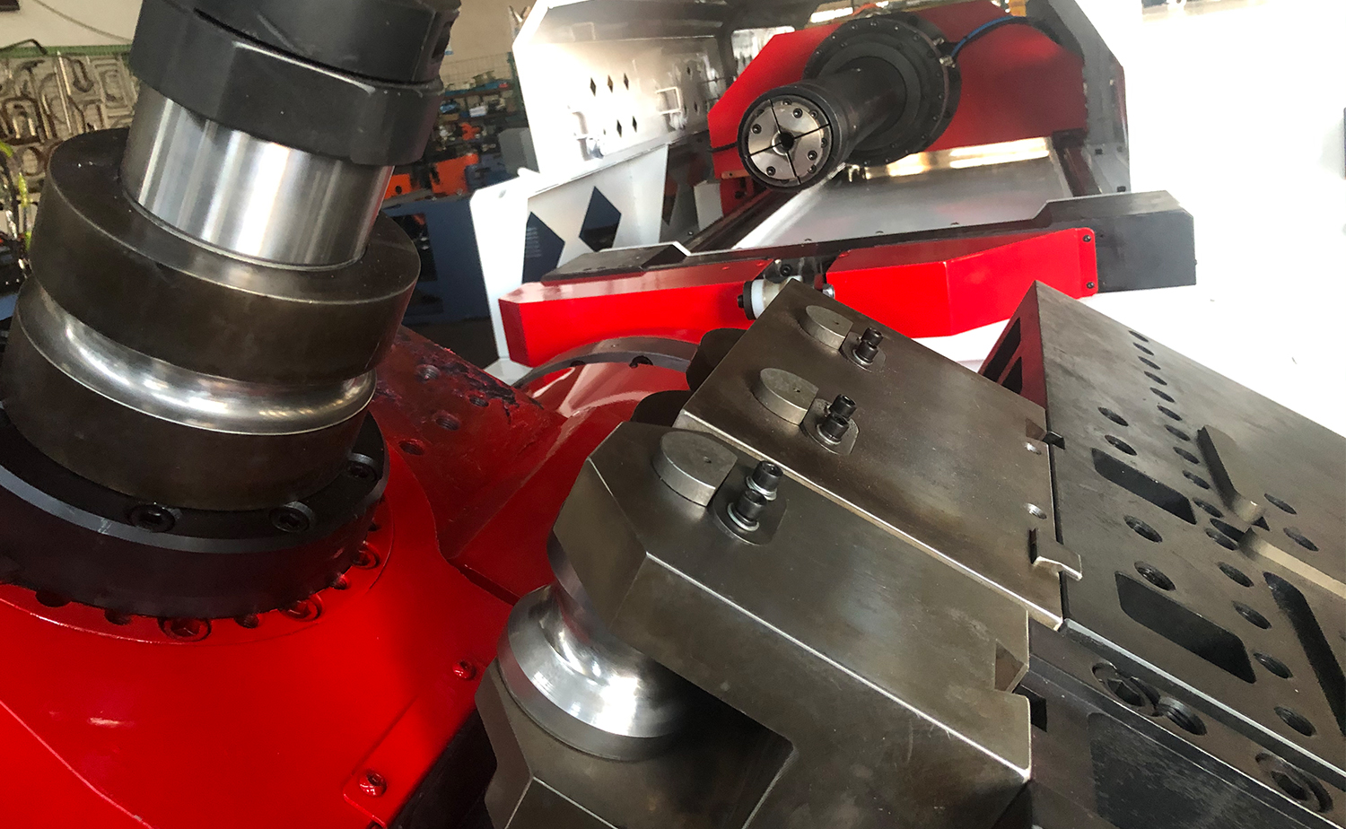 ماكينة ثني الأنابيب ذات الرأس الدوار CNC- ثنائية الاتجاه ماكينة ثني الأنابيب ذات الرأس الدوار CNC- ثنائية الاتجاه